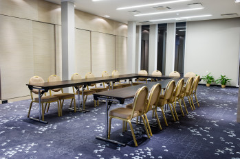 Conference_U-shape_2_8736