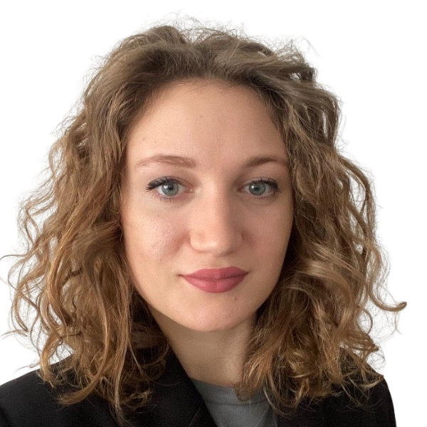 Полина Плисова